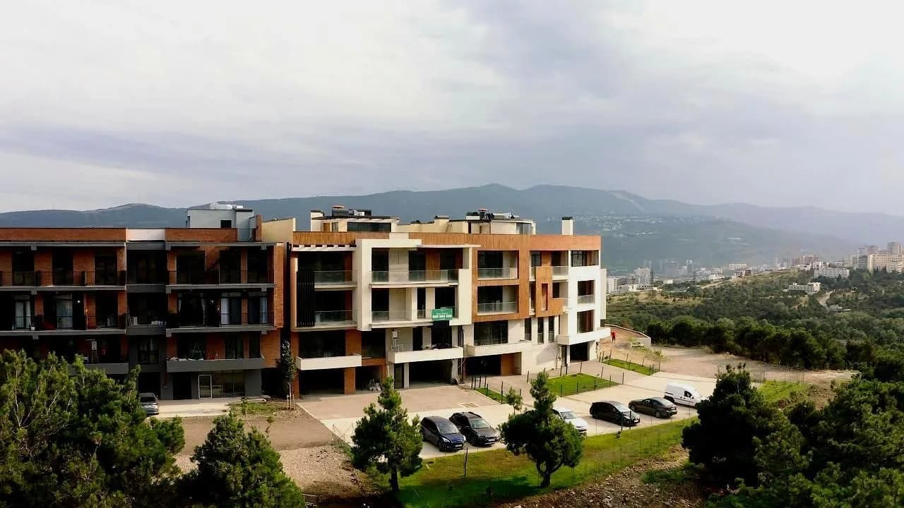 Lisi Townhouse