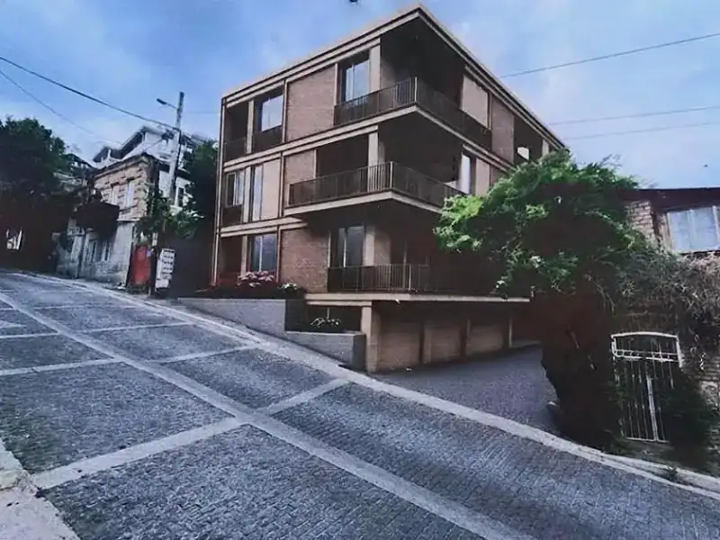 ინ ჰაუს ვერა